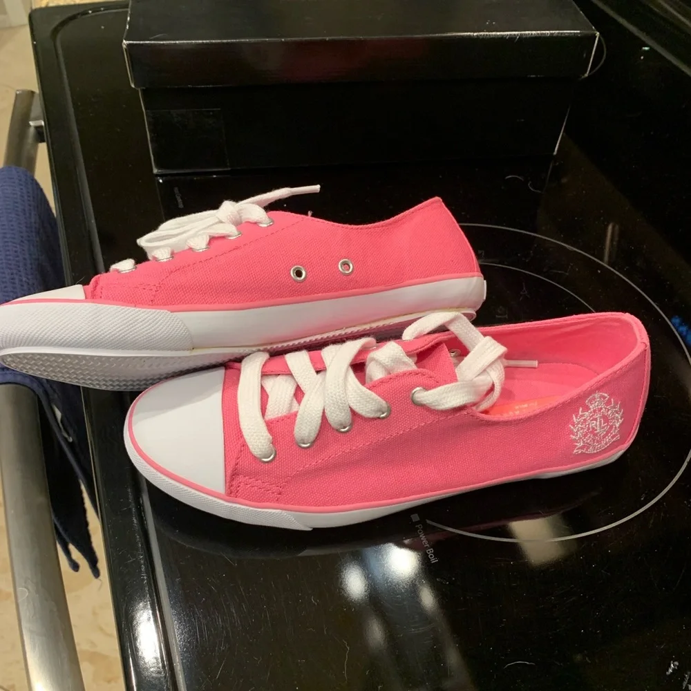 Ladies Pink Sneakers - Picture 3 of 4